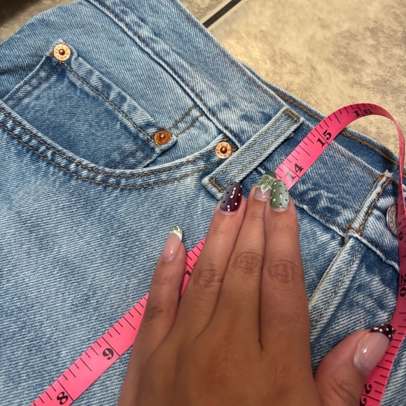 Levi’s Icon Denim Skirt Size 30/10 - Picture 5 of 5